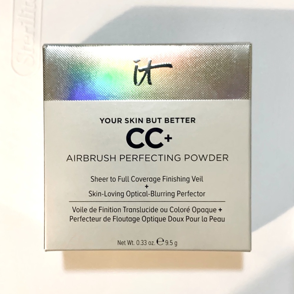 SOLD - IT Cosmetics CC+ Airbrush Perfecting Powder